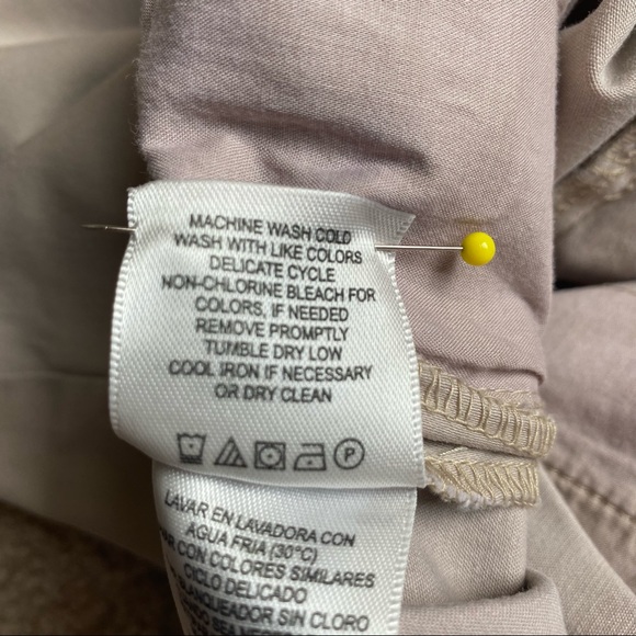 Liz Claiborne Jackie Shorts - Picture 6 of 6